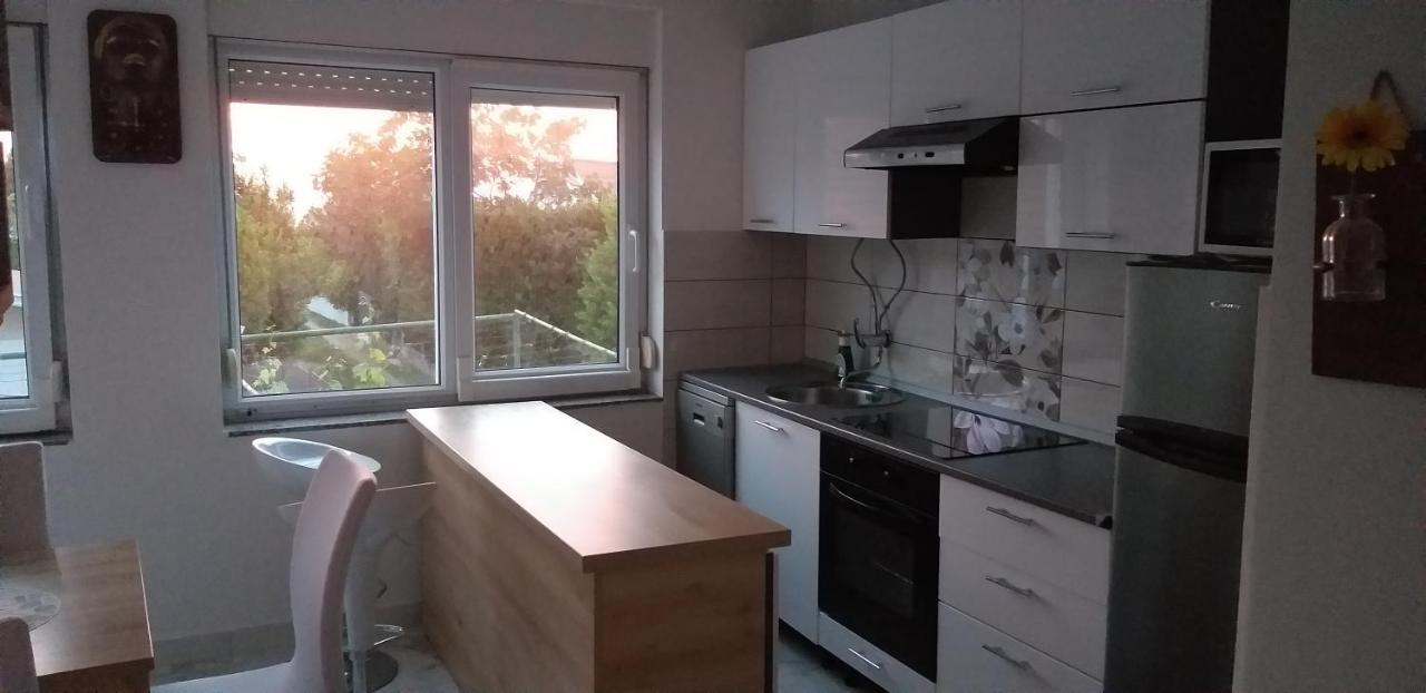 Apartman Zvoncica Vrsi Bagian luar foto