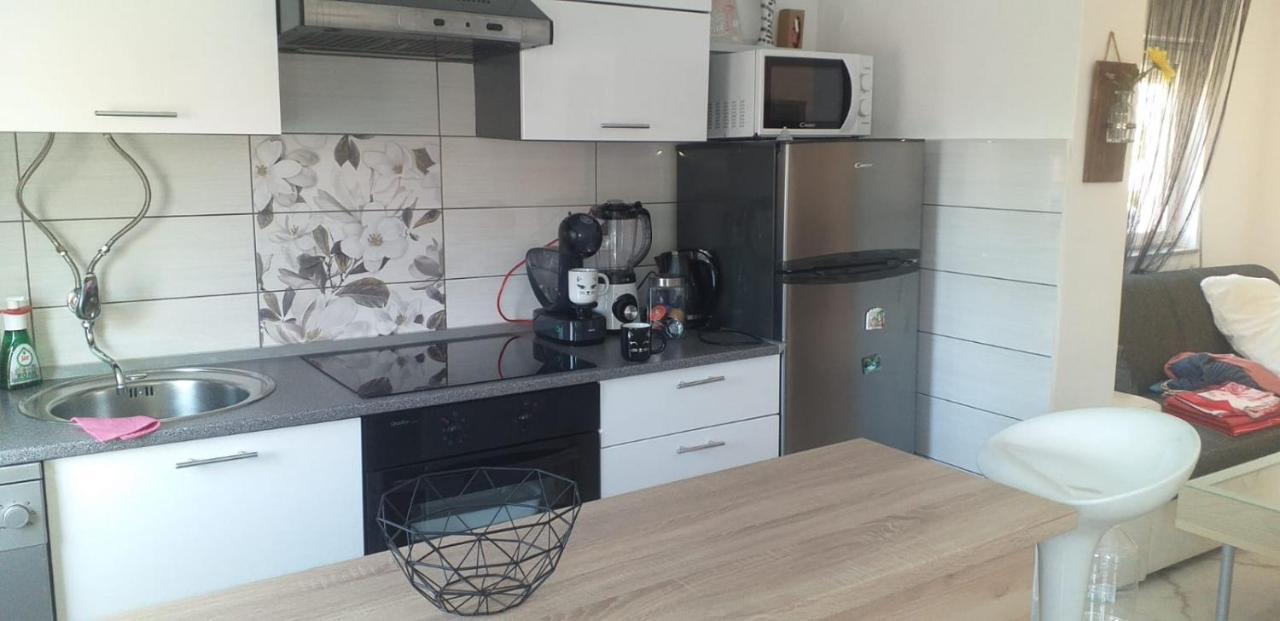 Apartman Zvoncica Vrsi Bagian luar foto